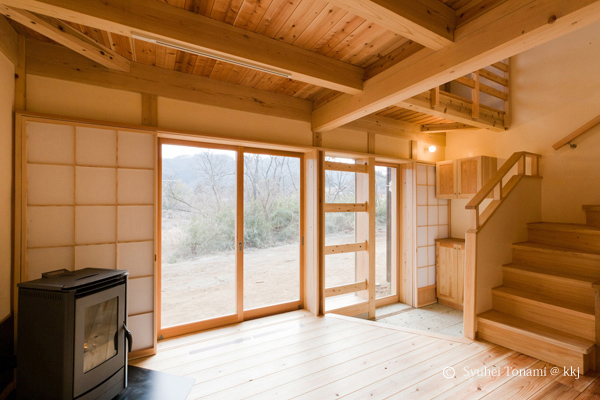 里山長屋 筆者自宅内観(写真:砺波周平)