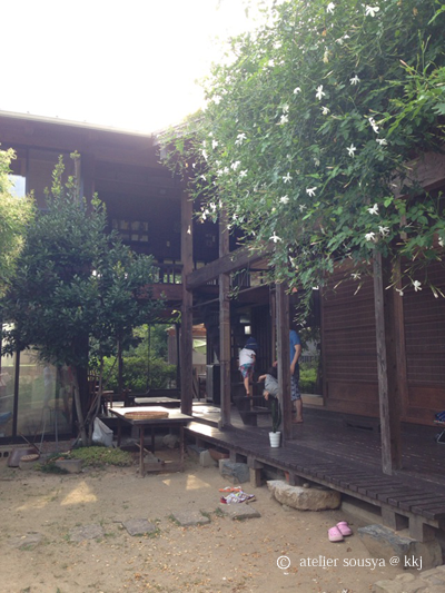 久山にある住宅の「外の間」